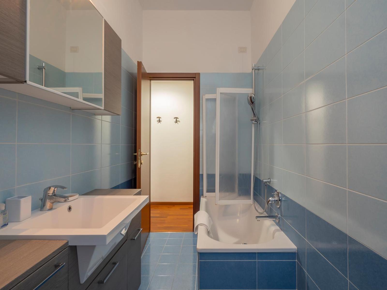 Xenia - Renovated Two-room In Fiera Area Apartment Mailand